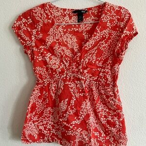 H&M Coral and White Leaf Print Top